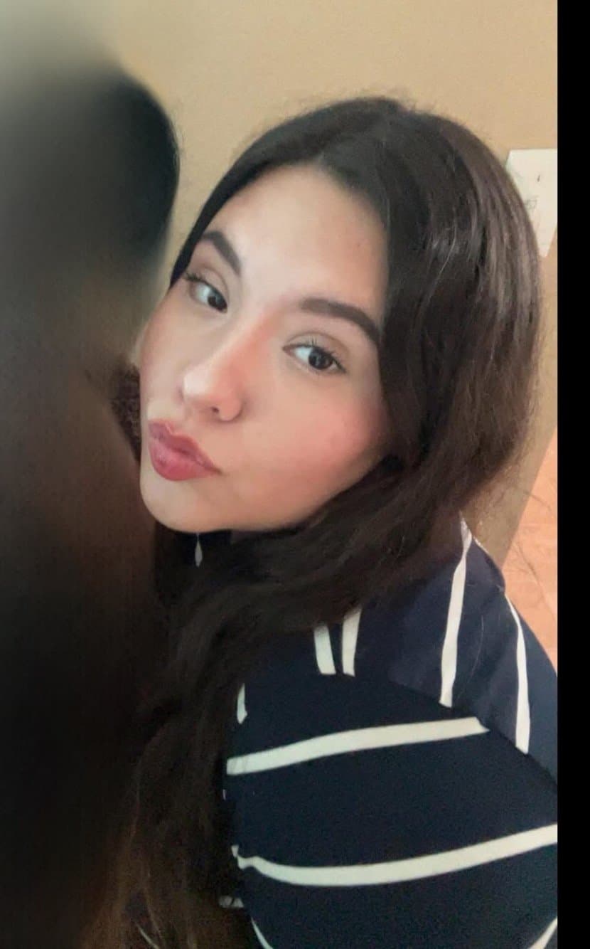 cousin 19 gets ropes on her soles