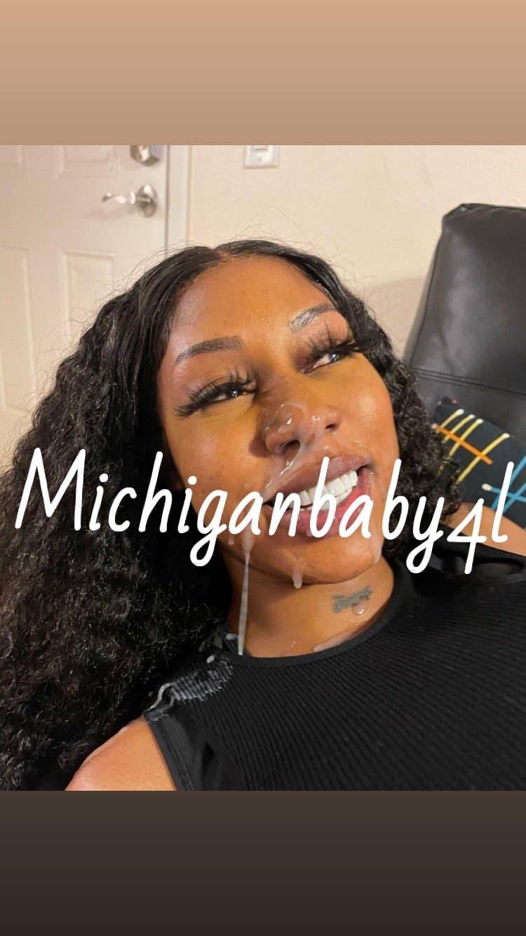 Instagram babe Keisha 23, let’s nut run off her face…