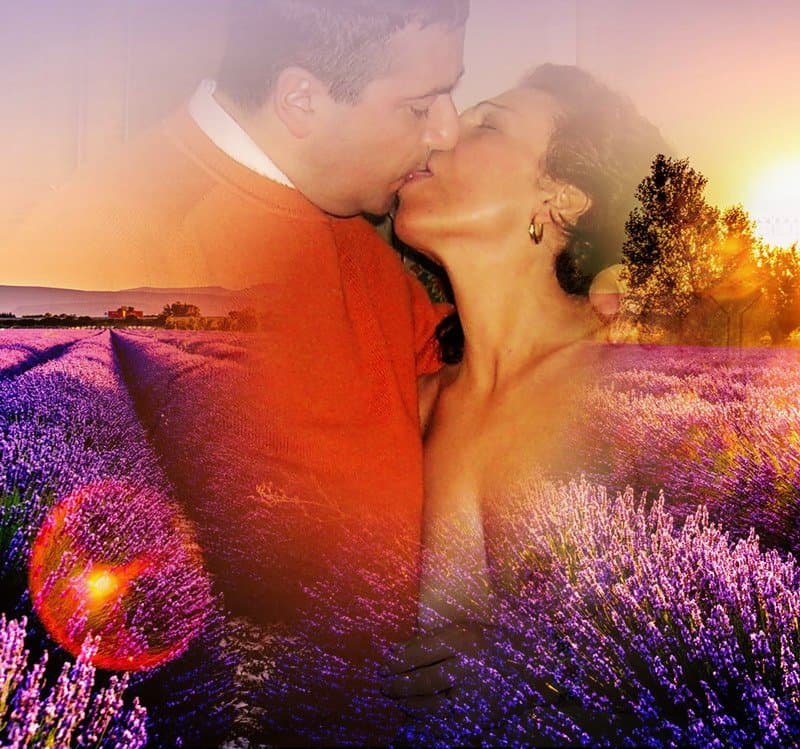 A  LEI PIACE STARE NUDA E FARSI FOTOGRAFARE