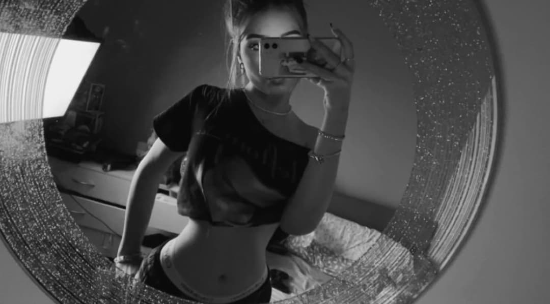 Click to view full size What are you destroying? Ass, pussy, mouth or tits (dm me your answer )