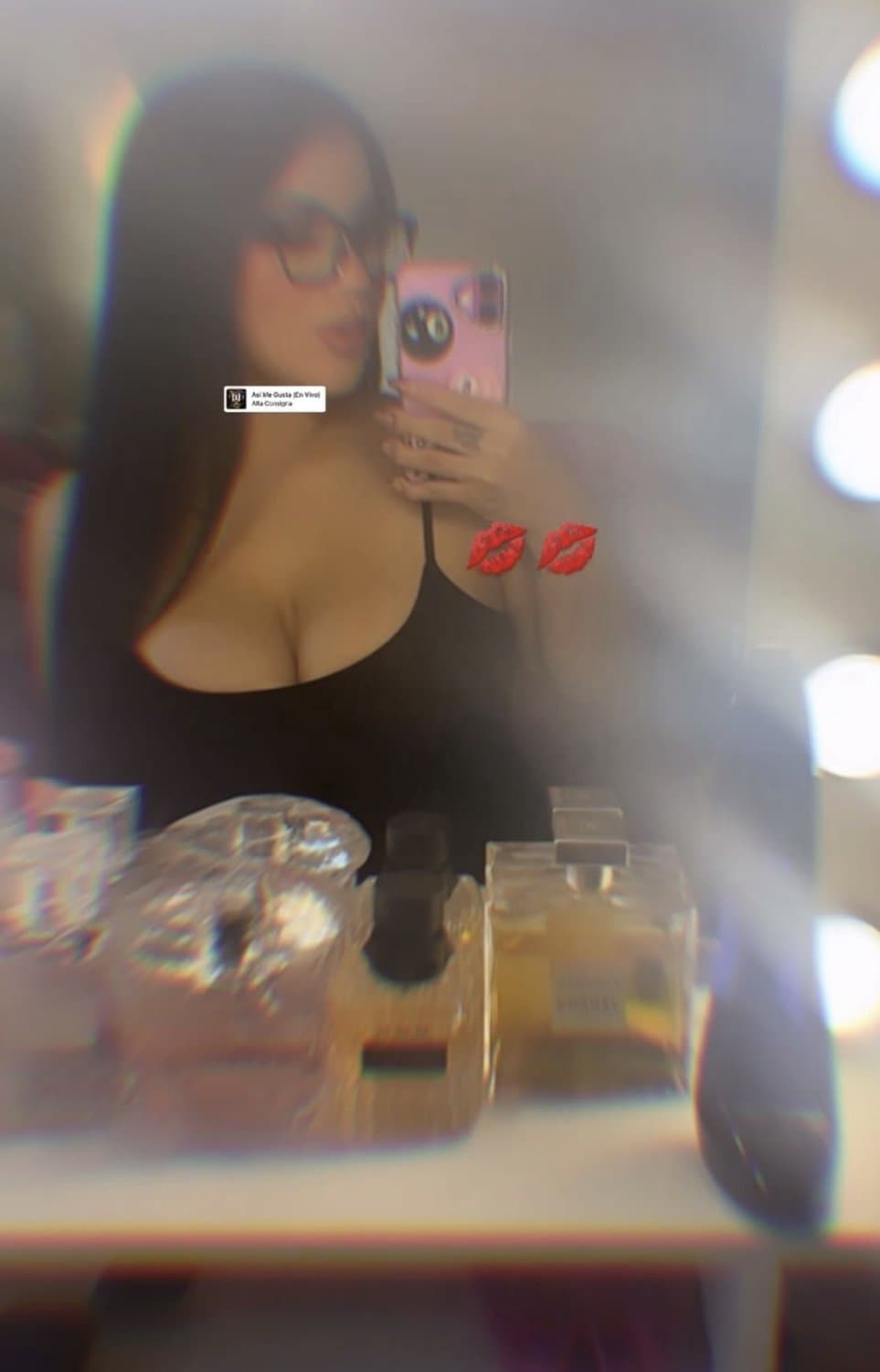 Sexy big tit Latina milf