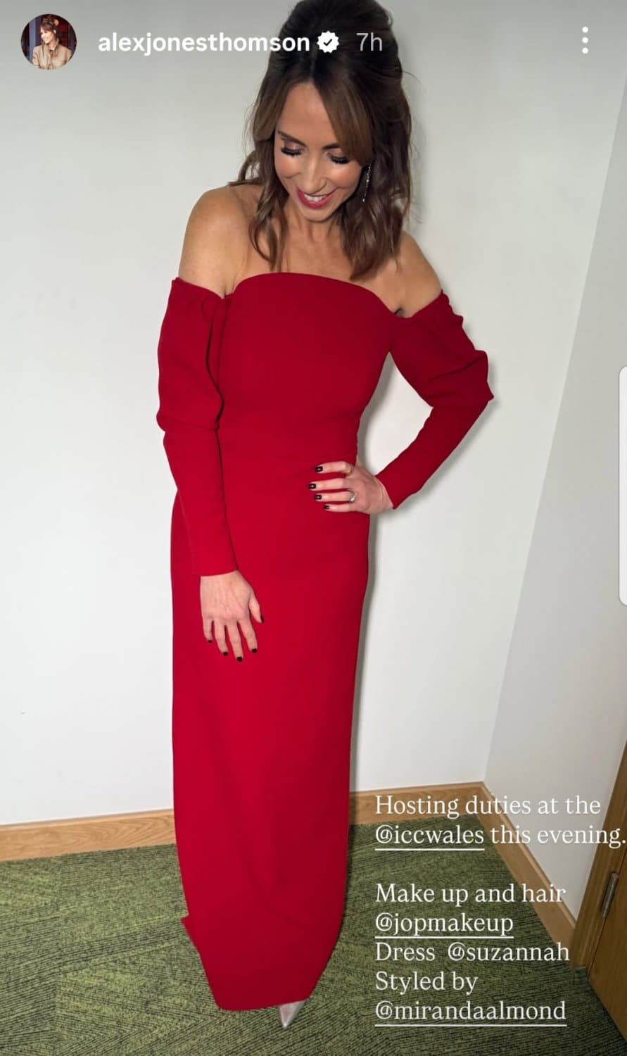 Click to view full size Busty TV presenter Alex Jones. Part 10.