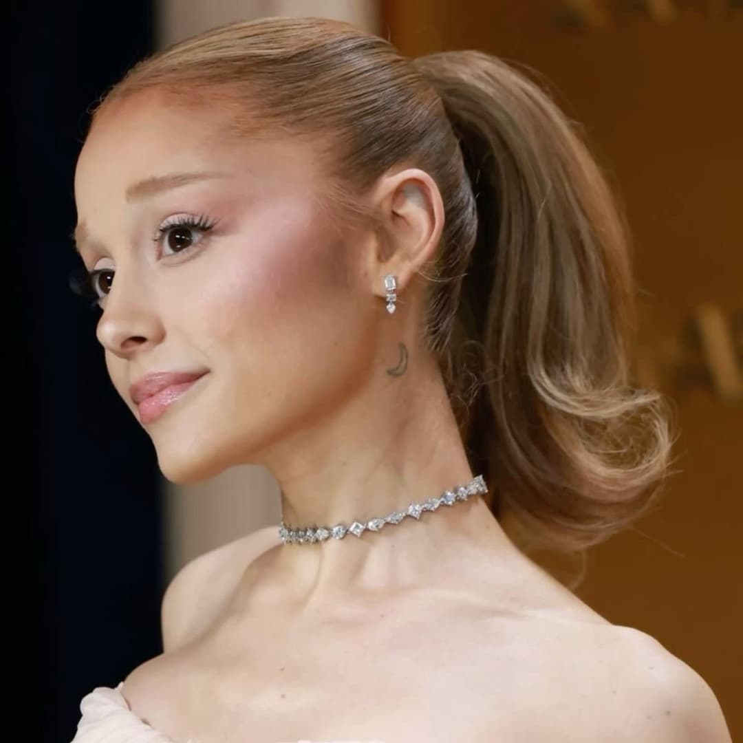 Ariana Grande 2025 face porn ?