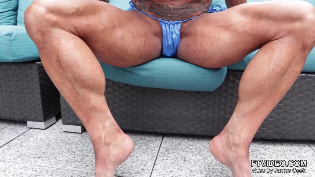 Mrs Hanson, orgasmic scent of veiny muscles