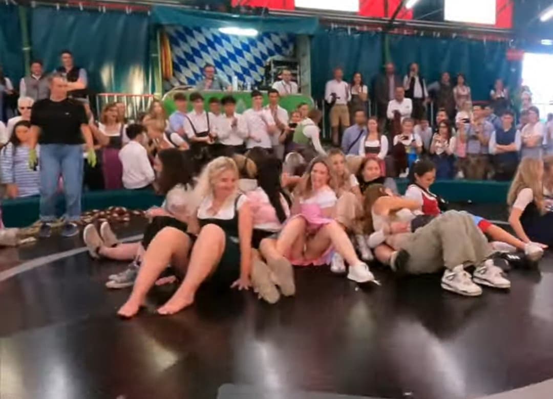 Click to view full size Devils Wheel Upskirts Pt. 2