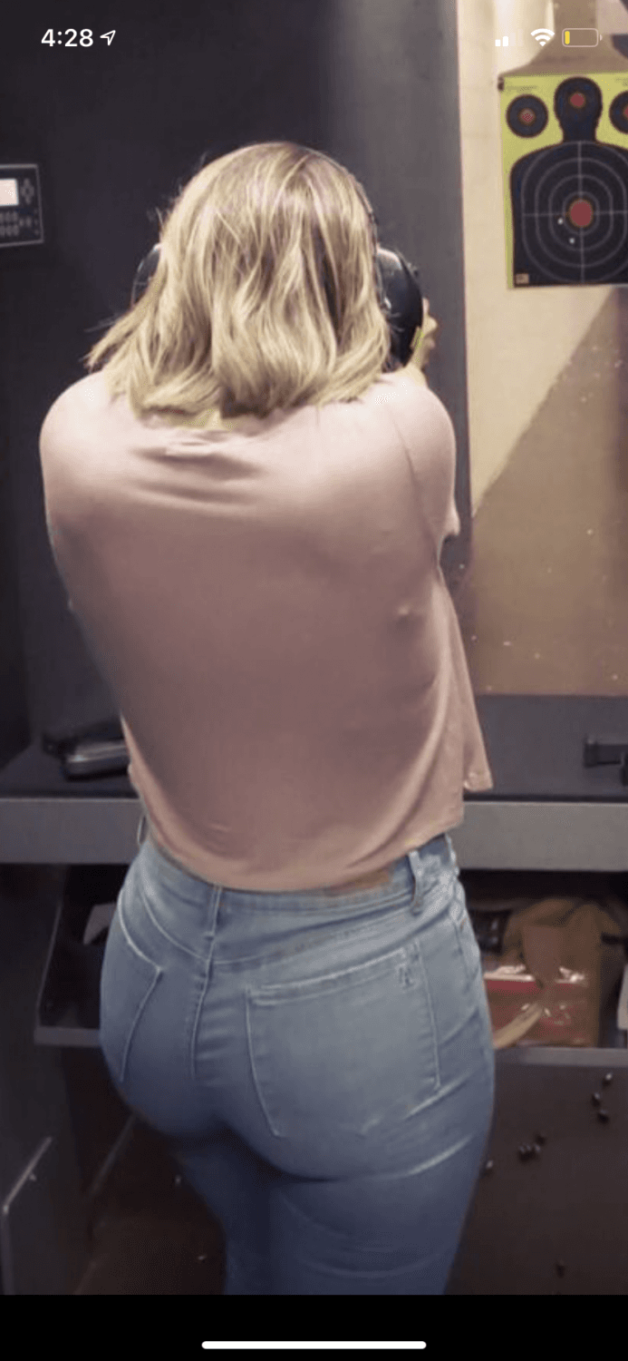 Click to view full size Big ass Texas hotwife Robyn fields