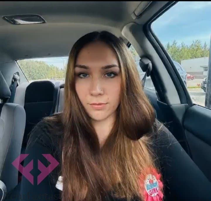 Your Fantasy - He gives his lover a handjob in his car (AI) (DM for custom request)