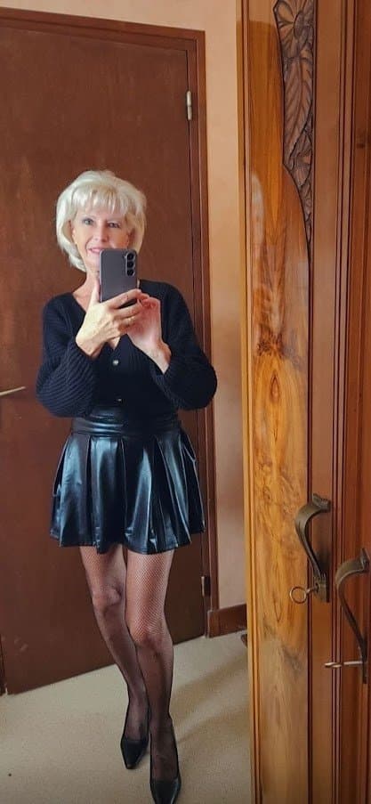 Click to view full size BLONDE A BLACKS