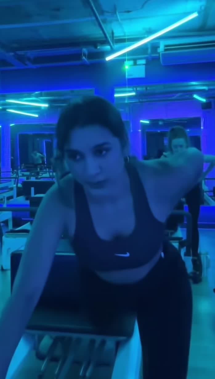 Punjabi uk slut hot expressions desi indian