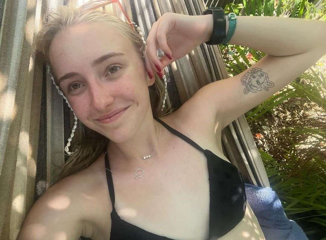 White 18 blonde love exhib