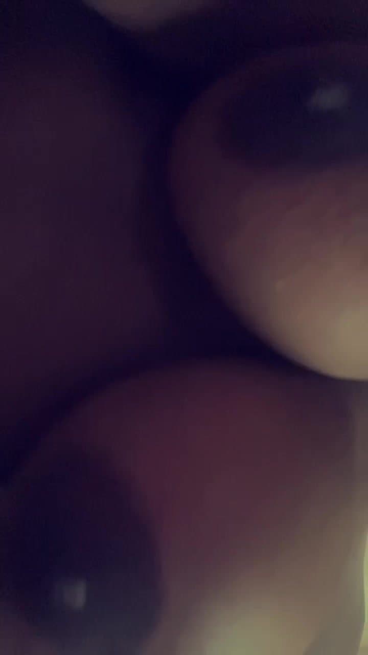 Sexy Black slut bouncing her tits and spreading pussy