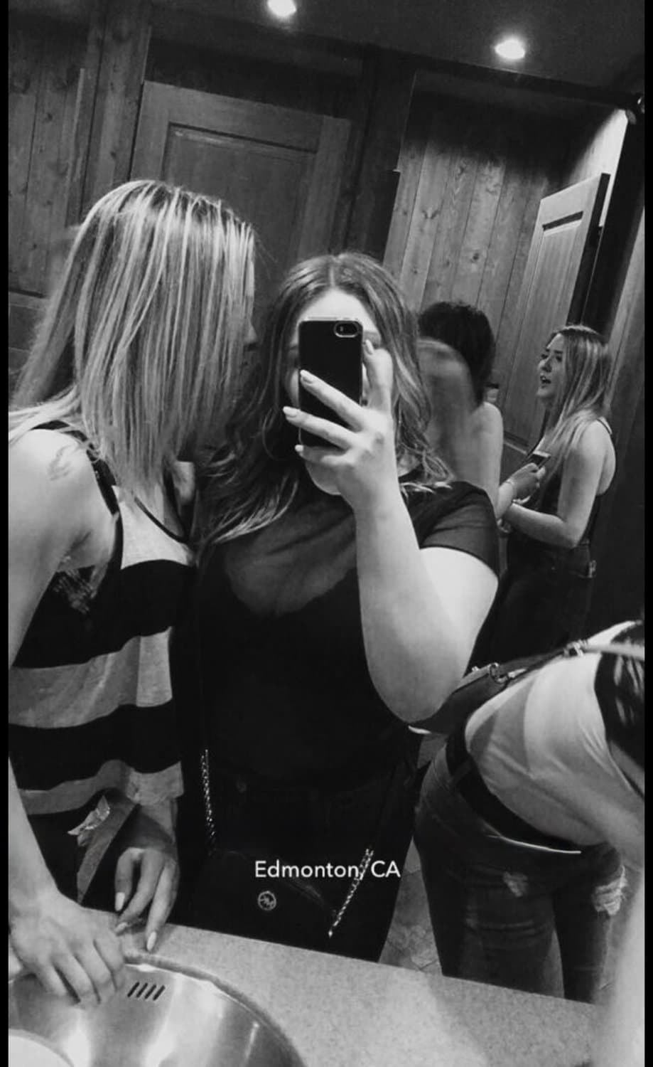 Canada - Rianne, thick ‘n busty country girl