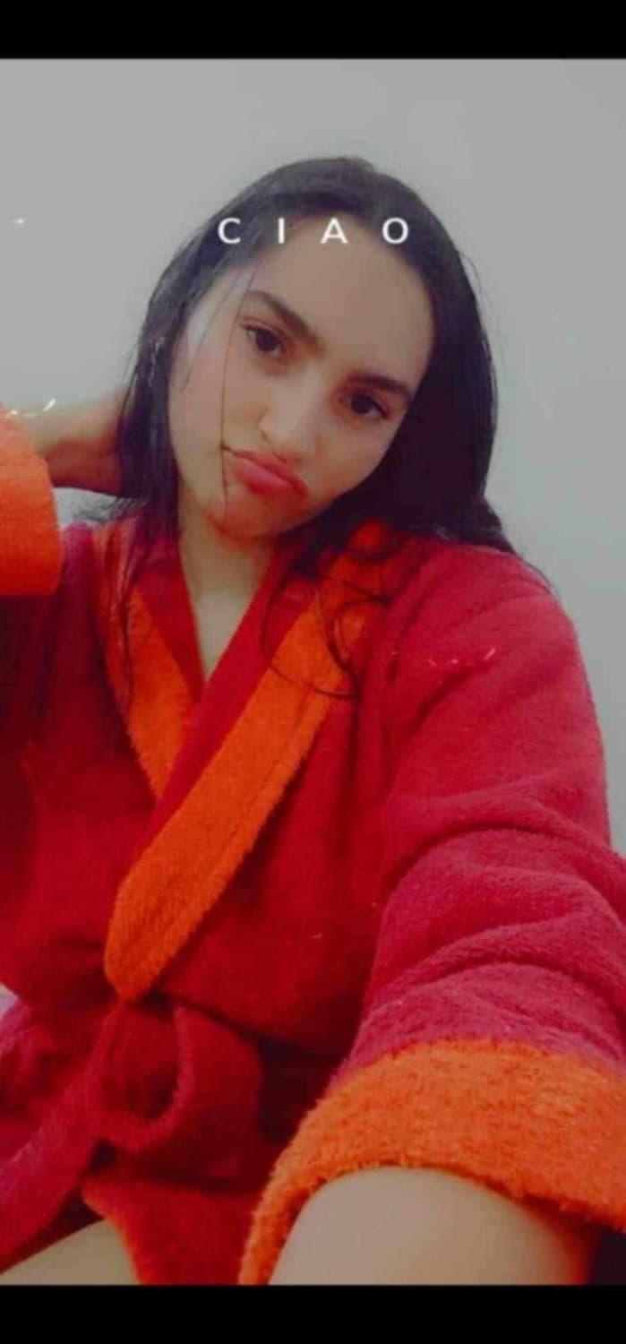 Tunisian hijab girl without hijab sexy slut and hot ??