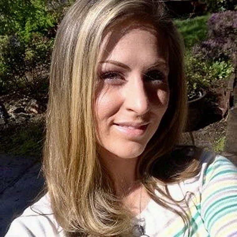 Friends who shower together…..