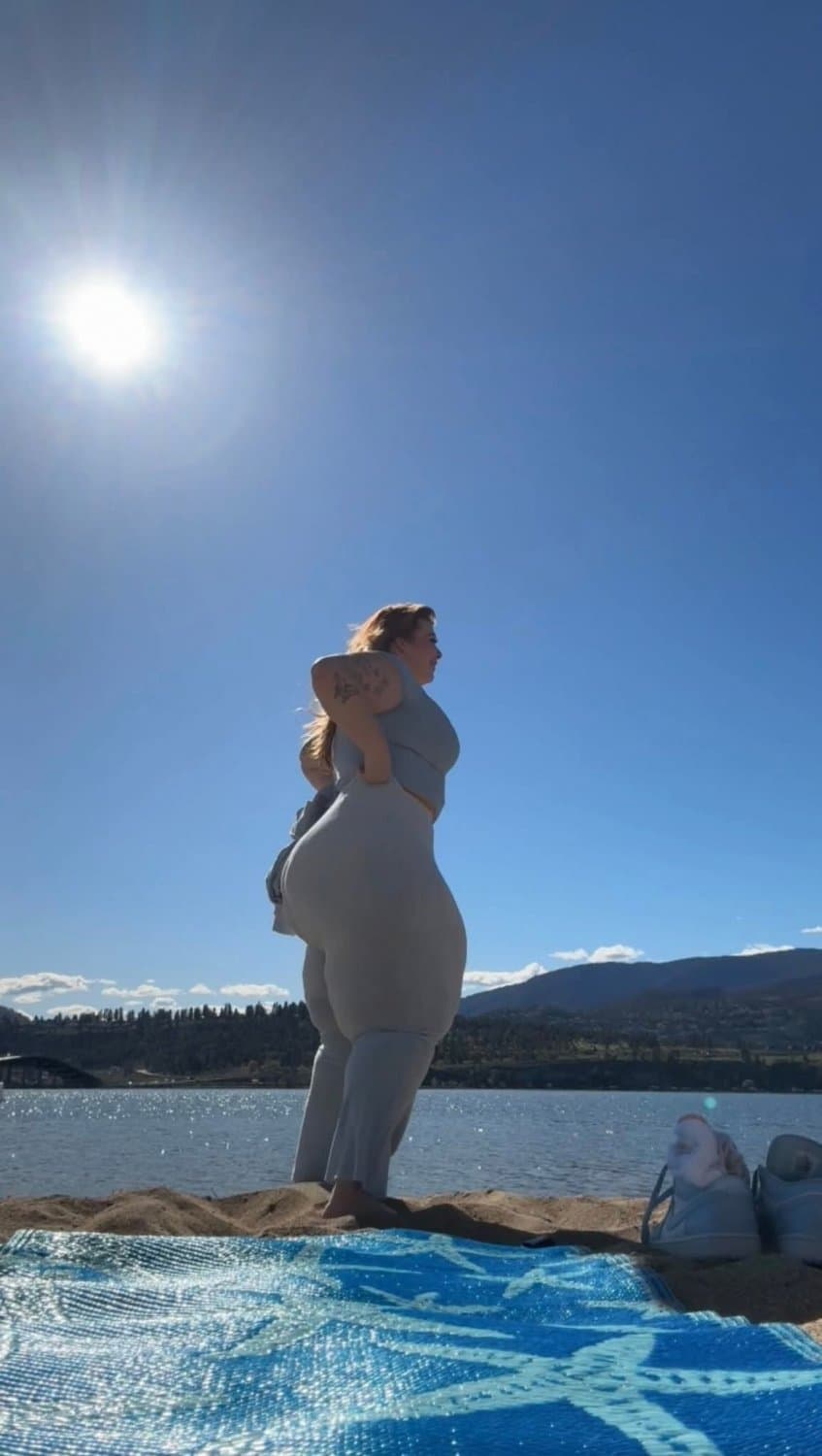 Click to view full size MASSIVE HUGE ASS SSBBW