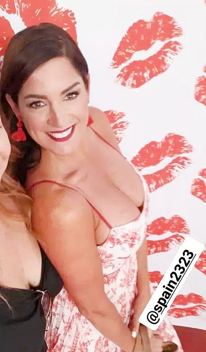 ESPN full figured sports reporter Sarah Spain likes to show off her huge massive milkers.