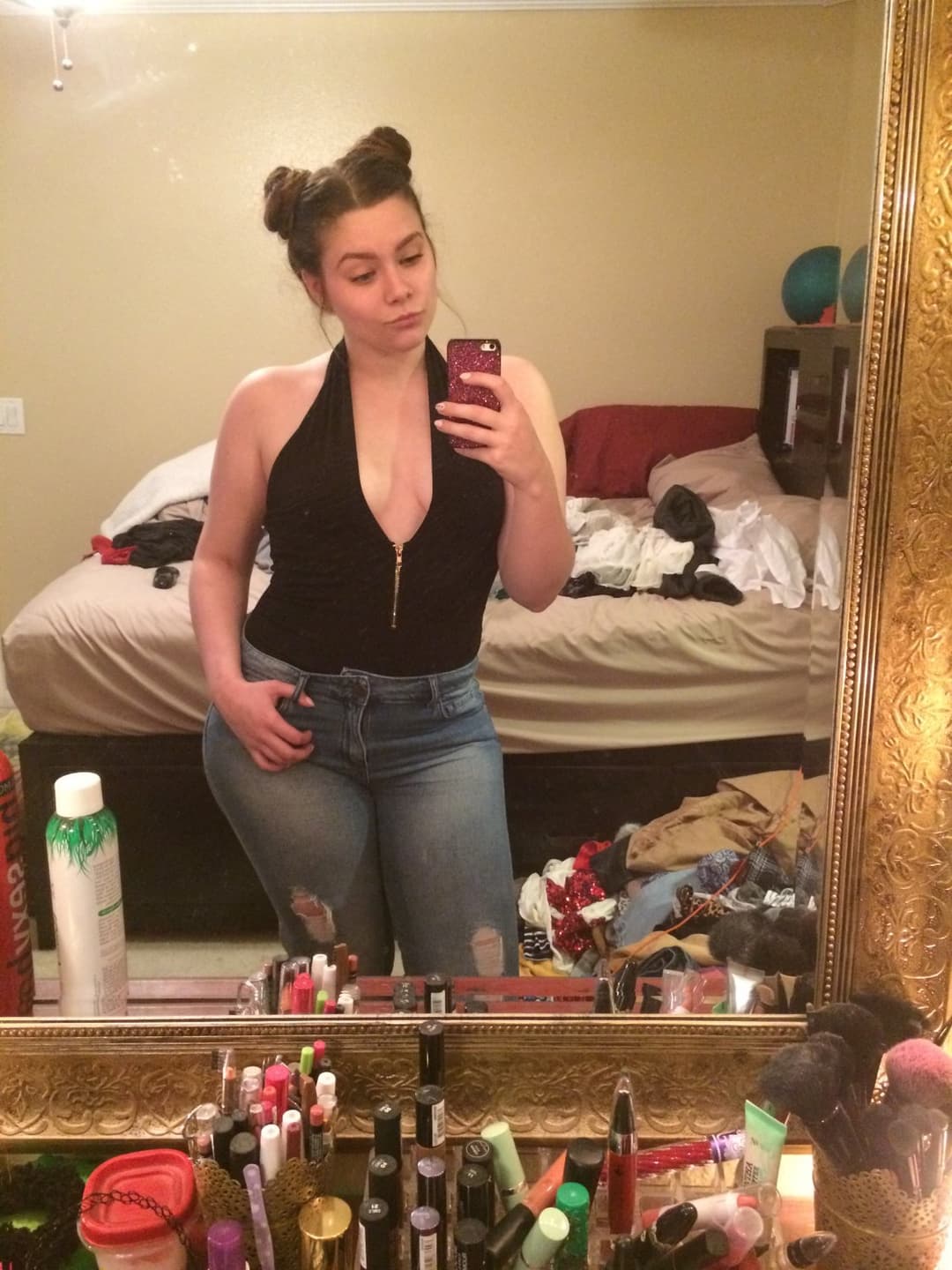 Click to view full size Perfect body college PAWG talks dirty