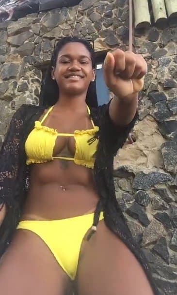 Laine Silva pretinha du bucetão