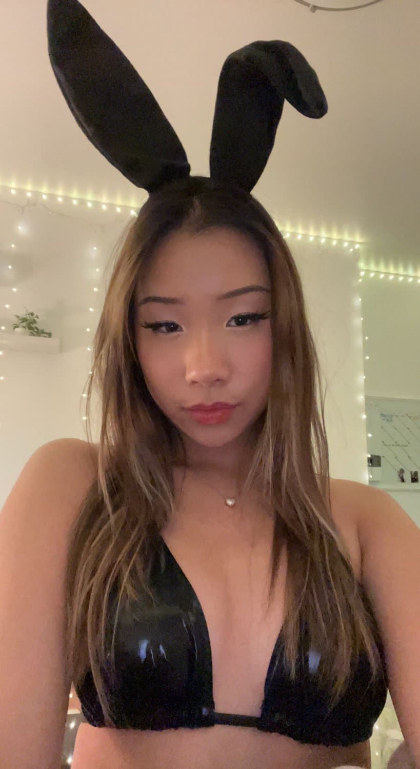 Asian Instagram Slut Spreads Her Cunt For YOU to Fuck and Fill - ASIAN TEEN SLUT’S LEAKED NUDE TAPE