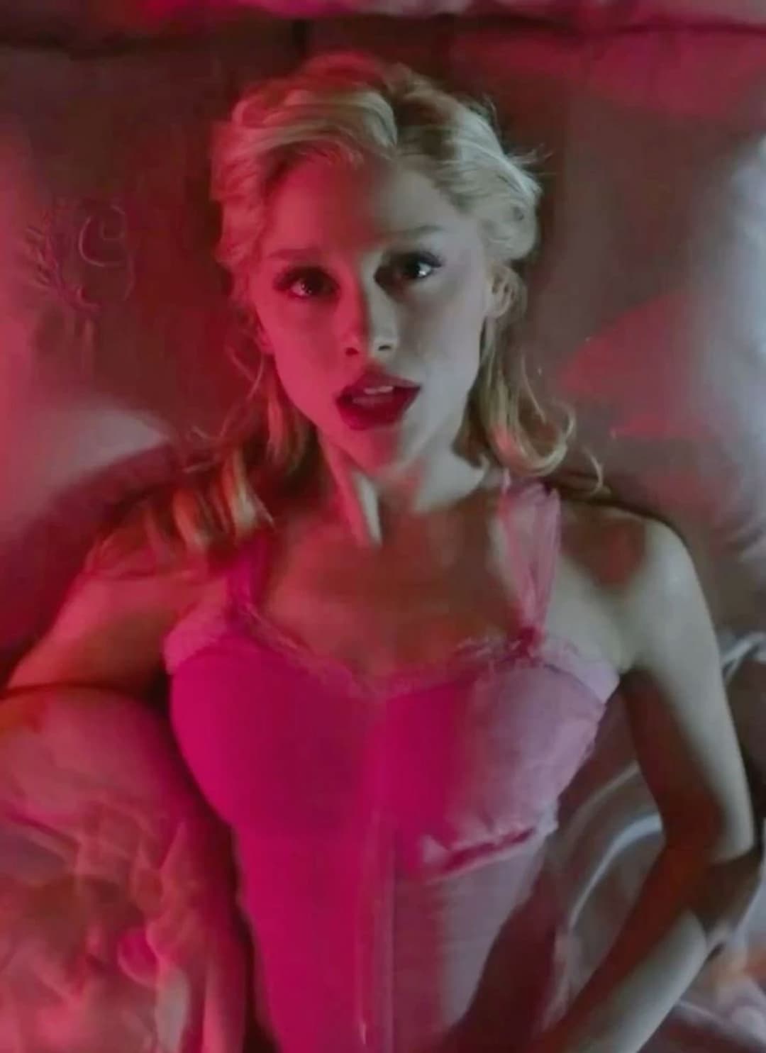 Ariana Grande’s face is the best porn ?