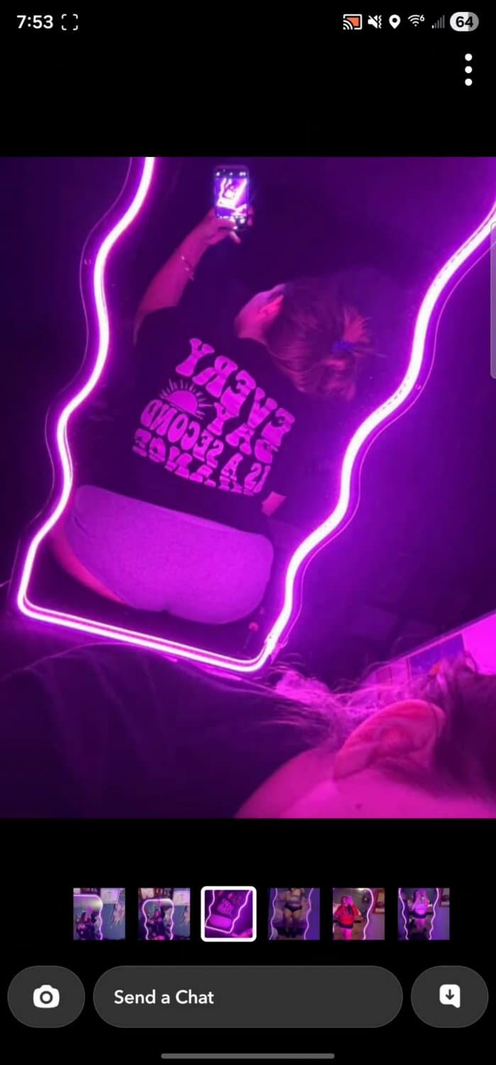 Click to view full size White bbw Yubo slut cock reaction