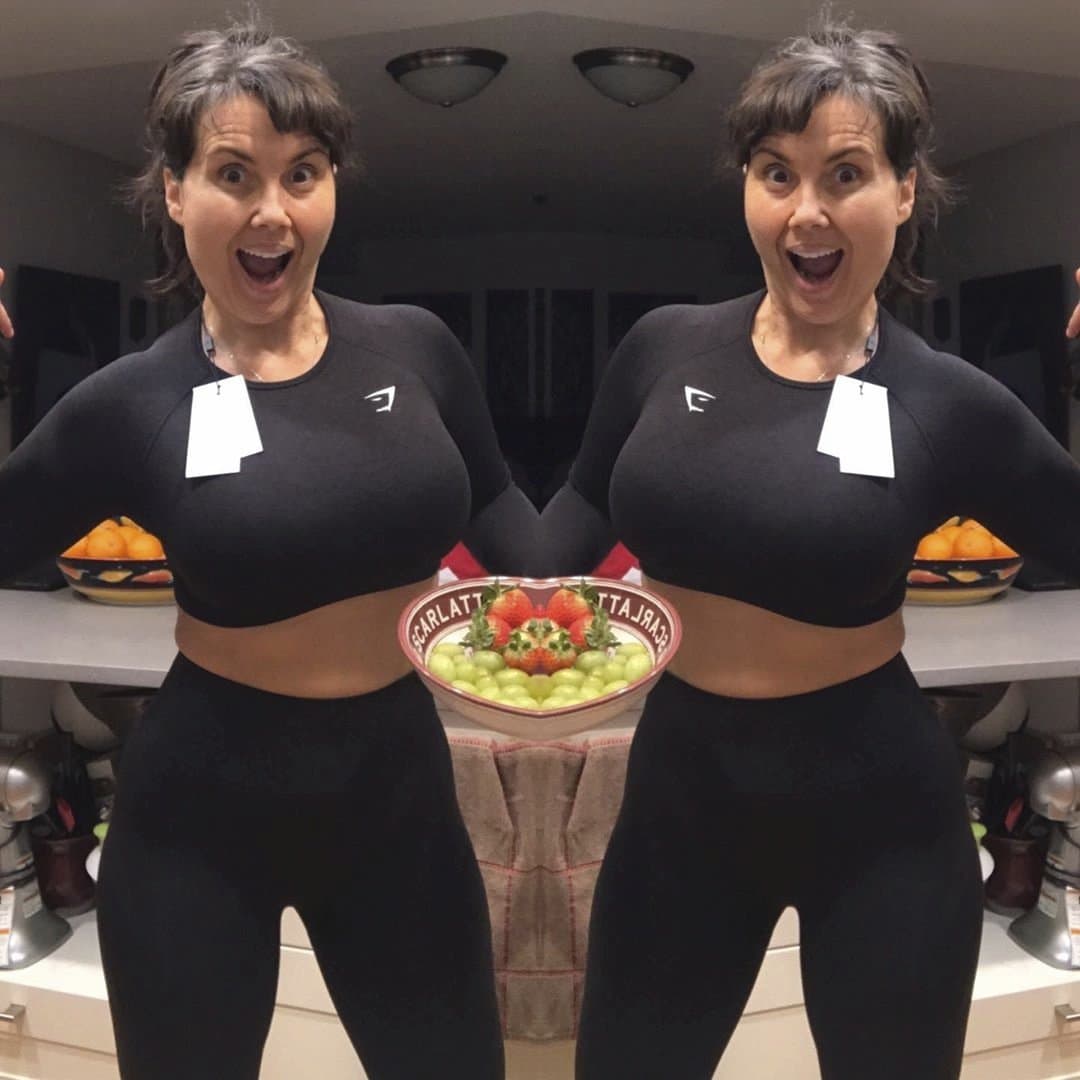 Best Friends mom Ultimate mix (Nudes,Bikini,Yoga pants, AI,Teases,lingerie,Sports bra) 100th post