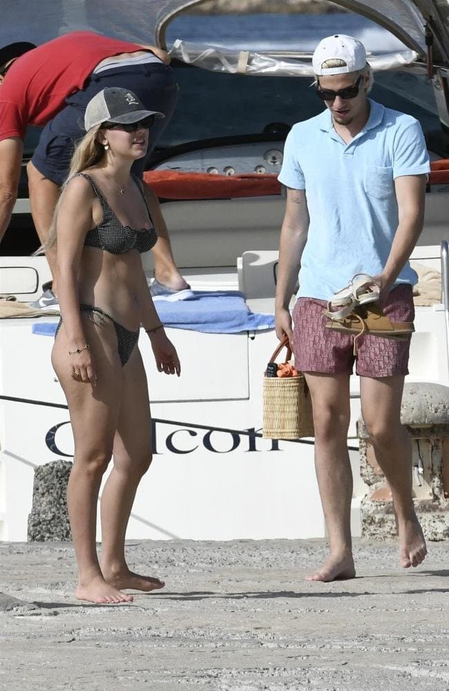 Millie Bobby Brown leaks and titty slip