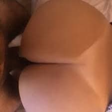 Click to view full size Michele enfermeira boazuda adora levar uma rola no bucetão gostoso