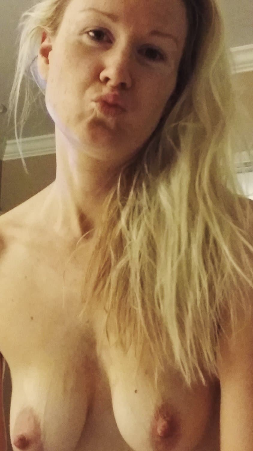 Gorgeous Hairy pussy spread wide at home blonde wife