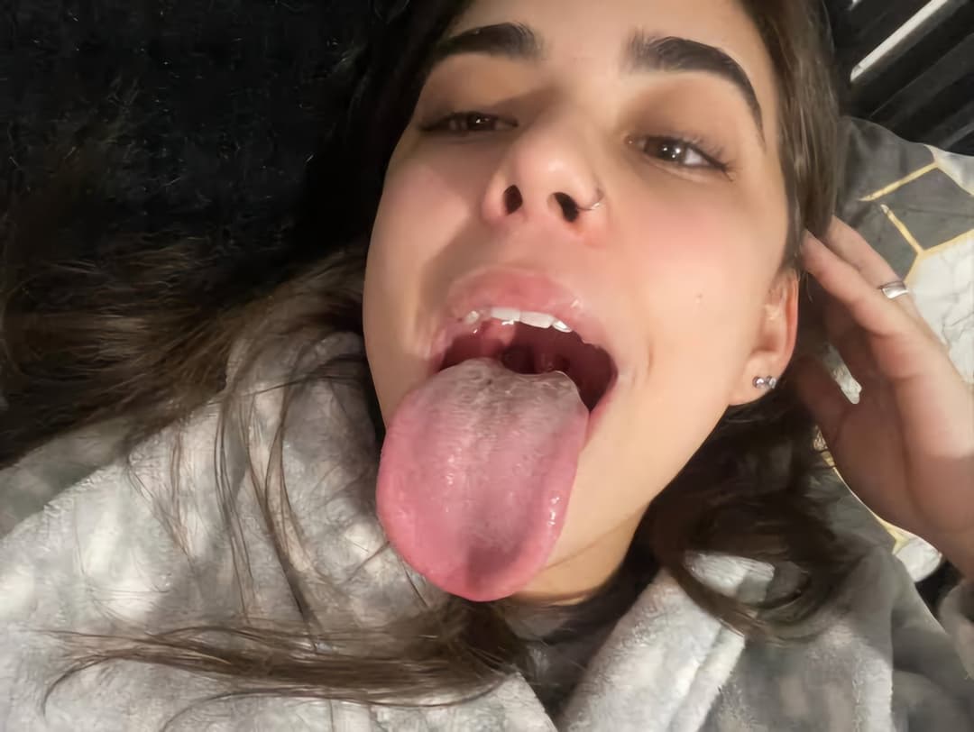 Noa Blanco long tongue fetish
