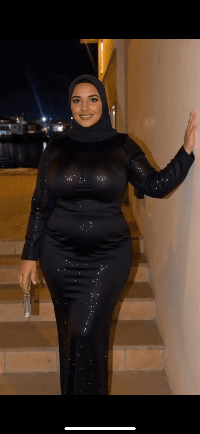 Click to view full size EroMe e r o m e Liveshow livesex Arab girl so hot girl