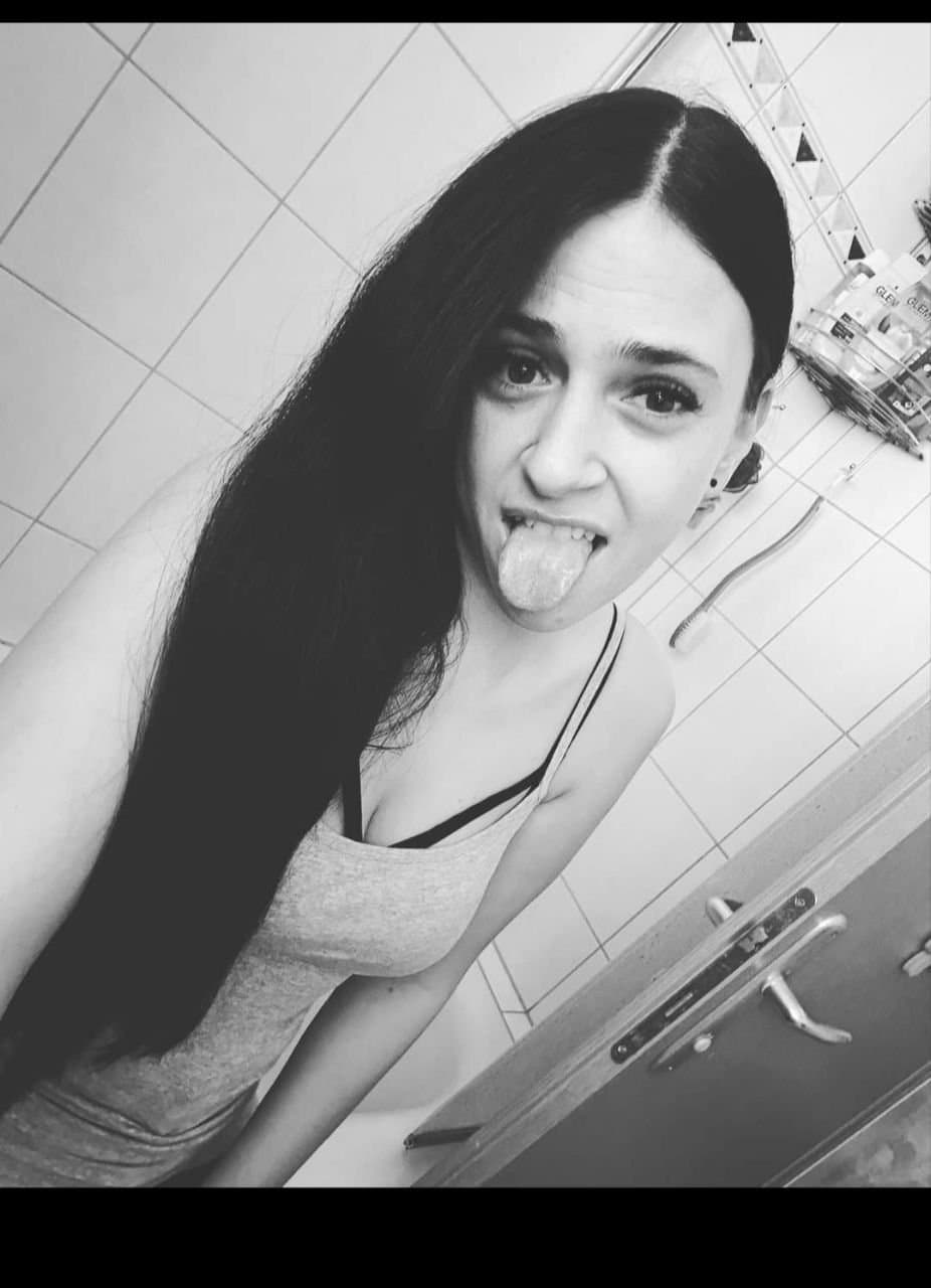 Pamela, THICK busty Milf 32 yo degrade that whore