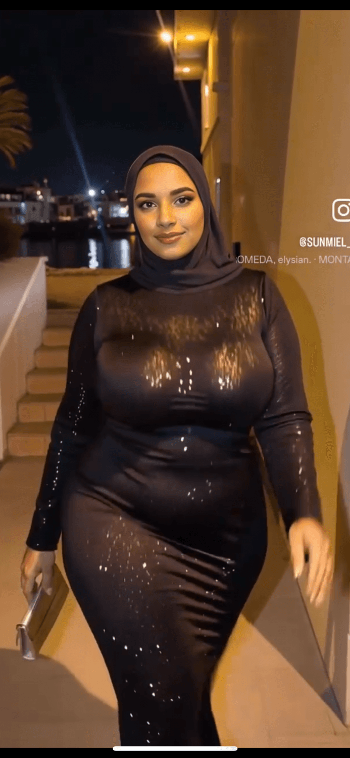 Click to view full size EroMe e r o m e Liveshow livesex Arab girl so hot girl