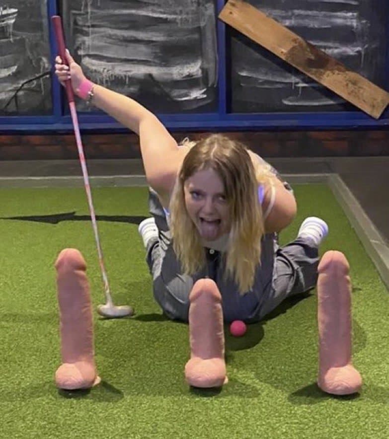 Lucy Paige Farmer wants to be a webslut