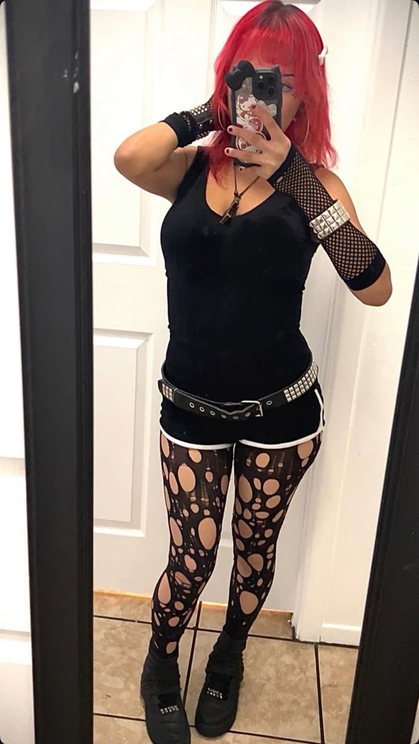 (Olive) irl emo slut pt1