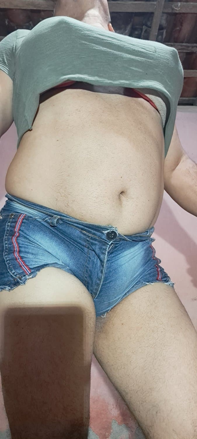 mostrando meu cuzinho