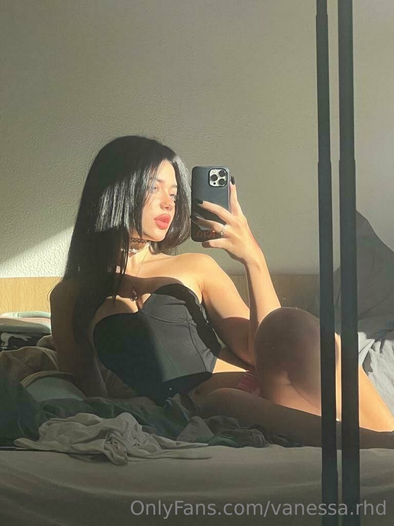 Click to view full size Big round booty