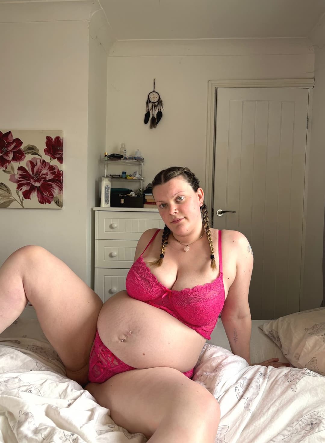 I want you cum on my pregnant belly Daddy
