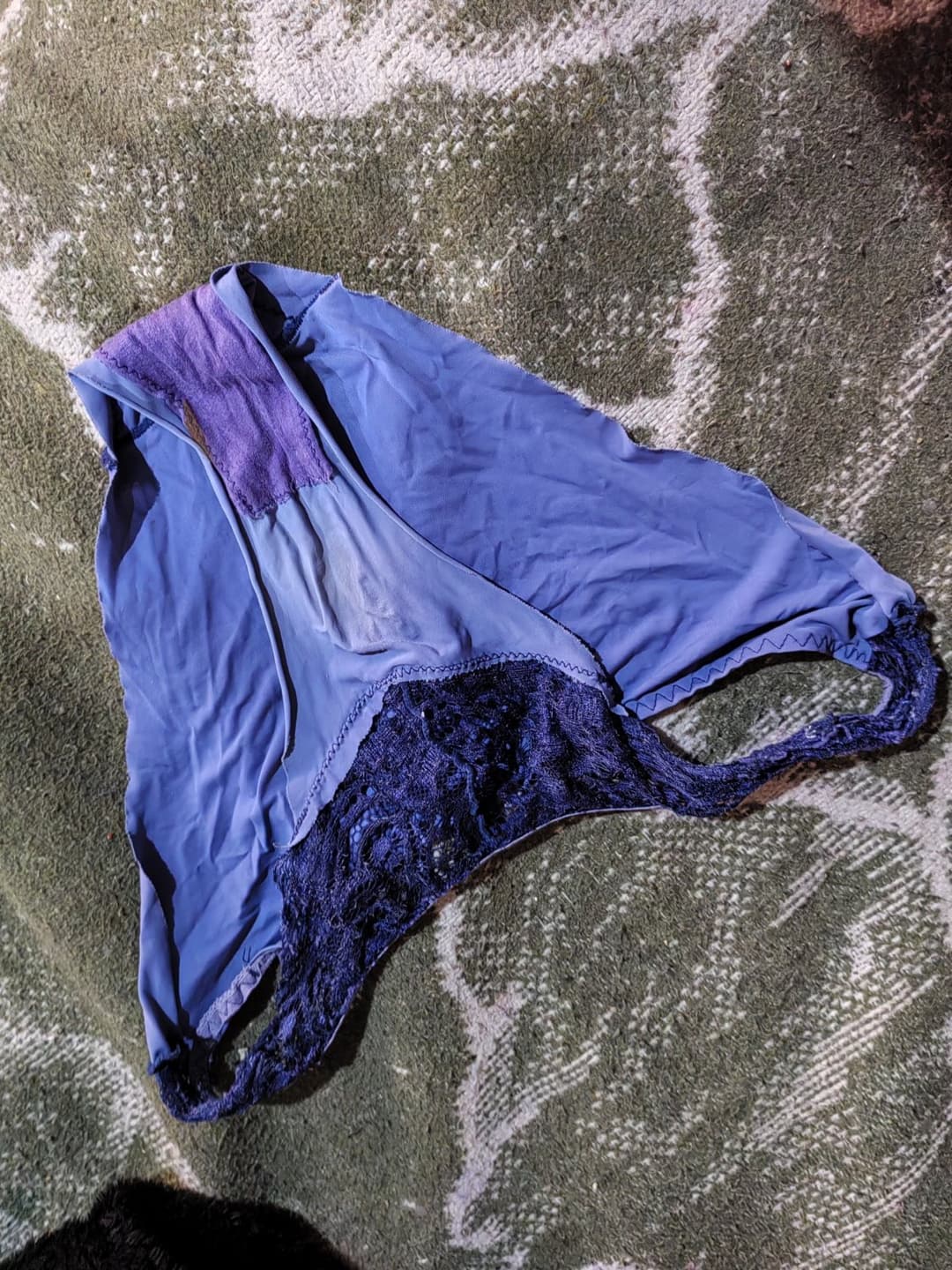 Calzones y tangas sucias de mi tía ??