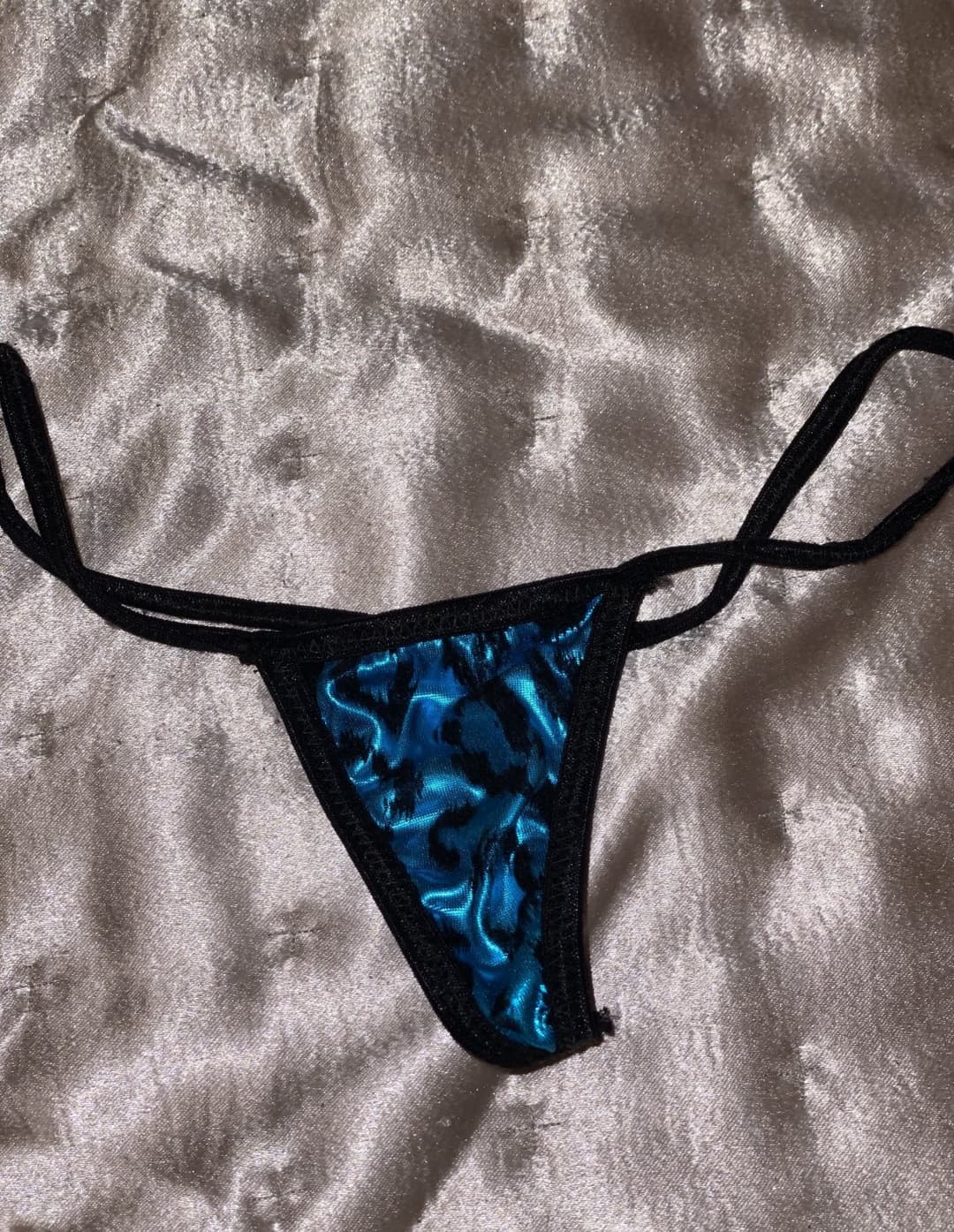 Amazing Hot as Fuck Cock Teasing Baddie ???????✊???