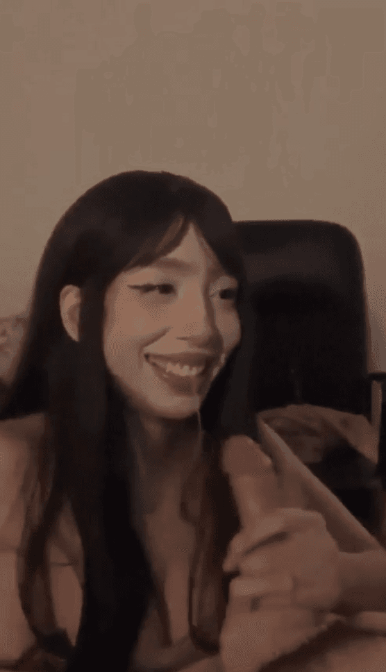 Beautiful asian teen passionate blowjob