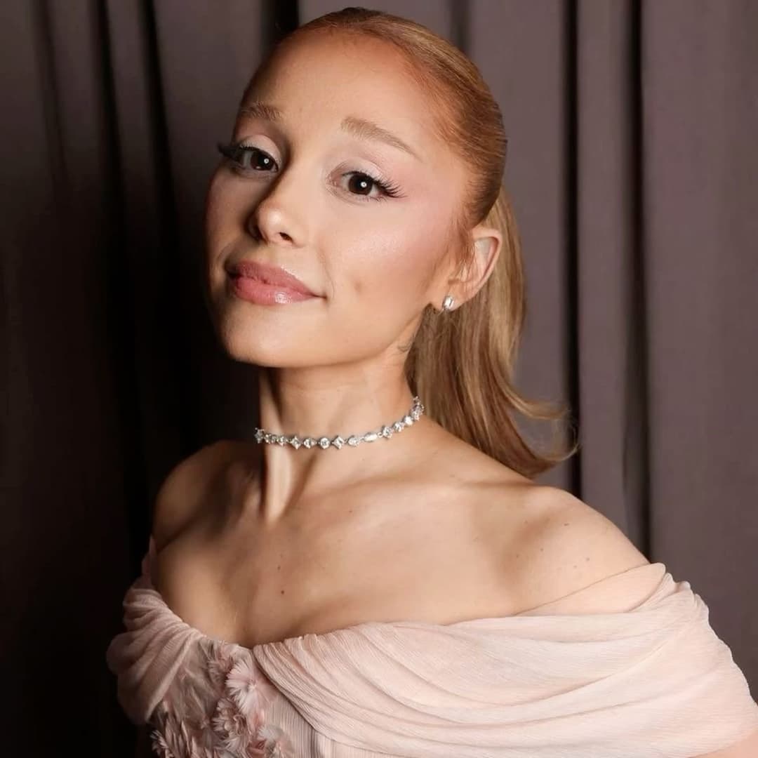 Ariana Grande 2025 face porn ?