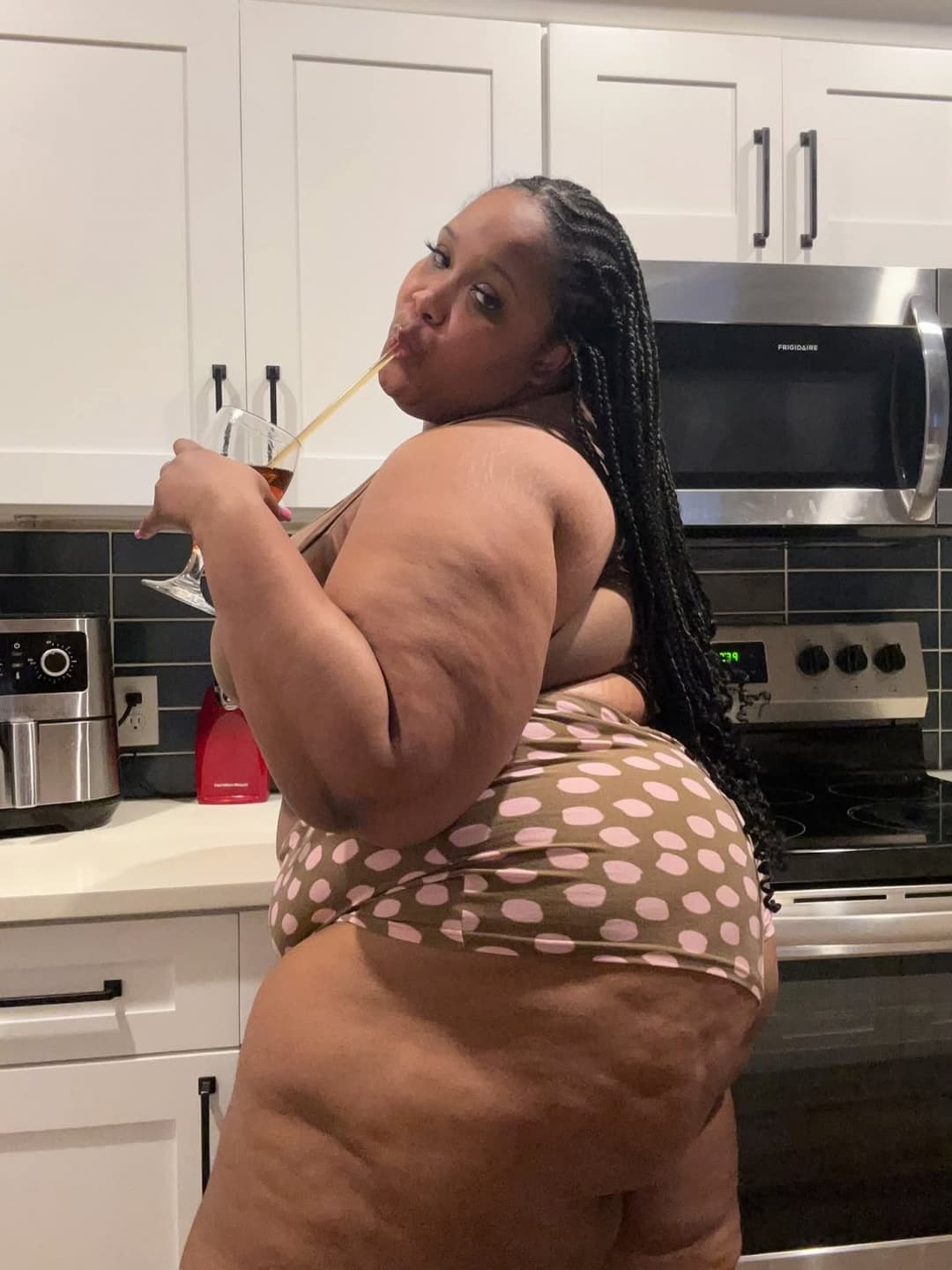 JACKING OFF MATERIAL