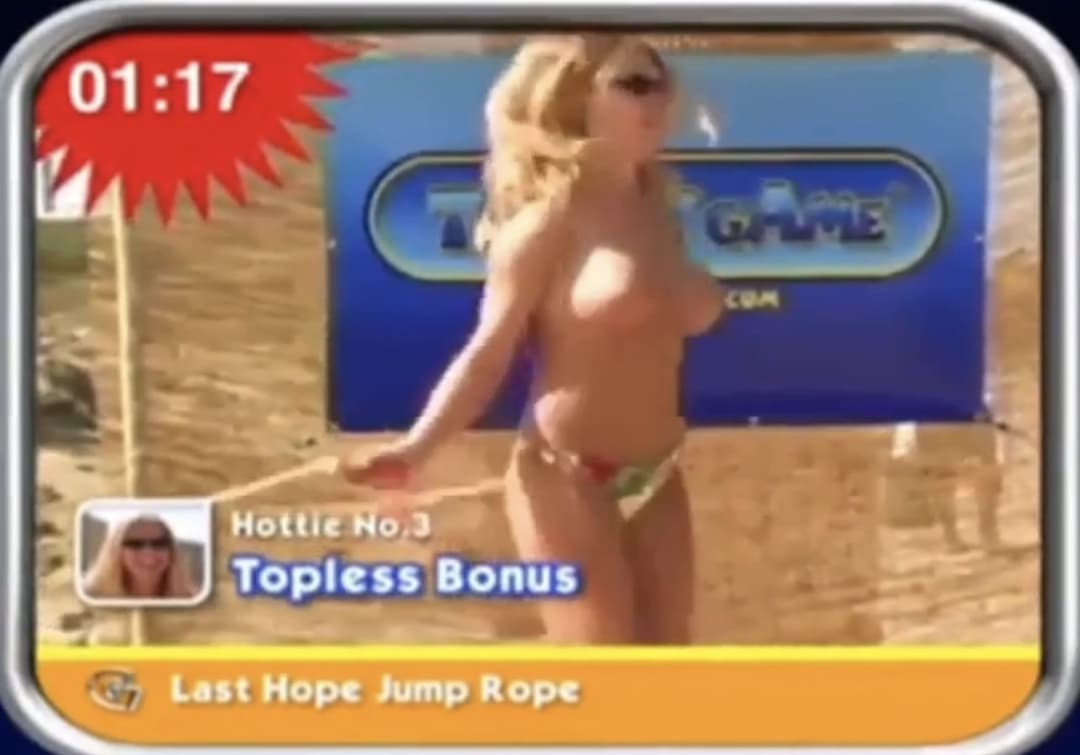 Blondie starts off shy about flashing then has no problem with some topless jump rope @ spring break
