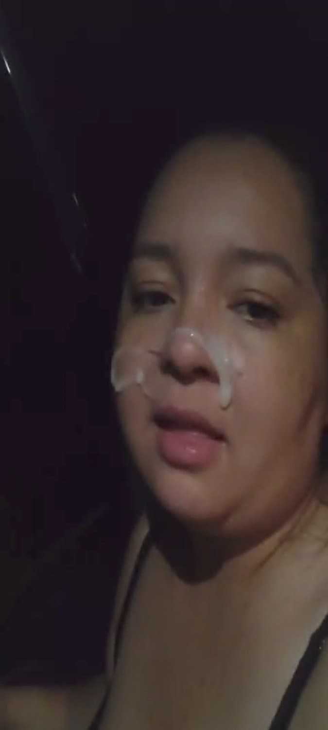 esposa puta tomando leite do corno vazou. "toda puta merece ser vazada e famosa"