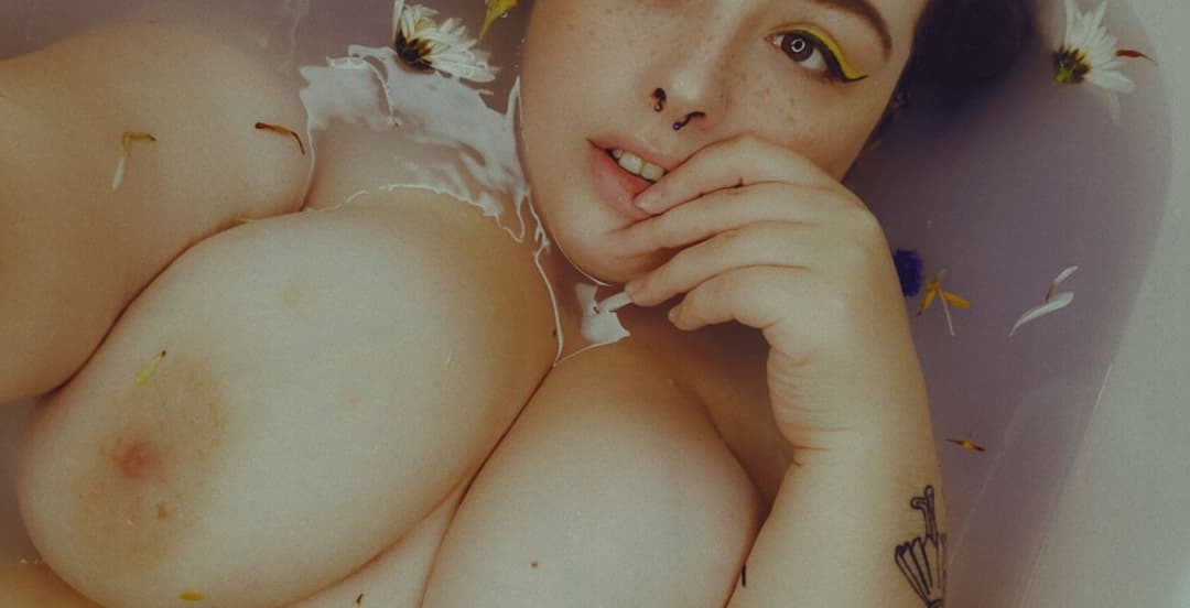 fat pig Amanda Edwards