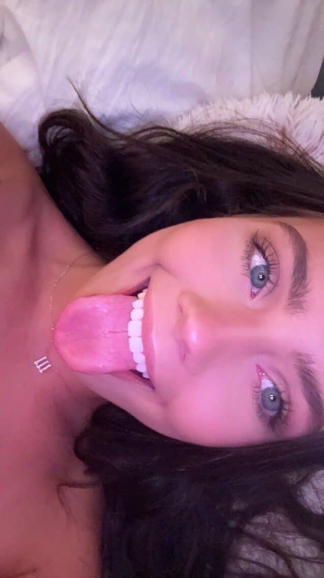 college PAWG bent over in frat basement taking it deep Leaks