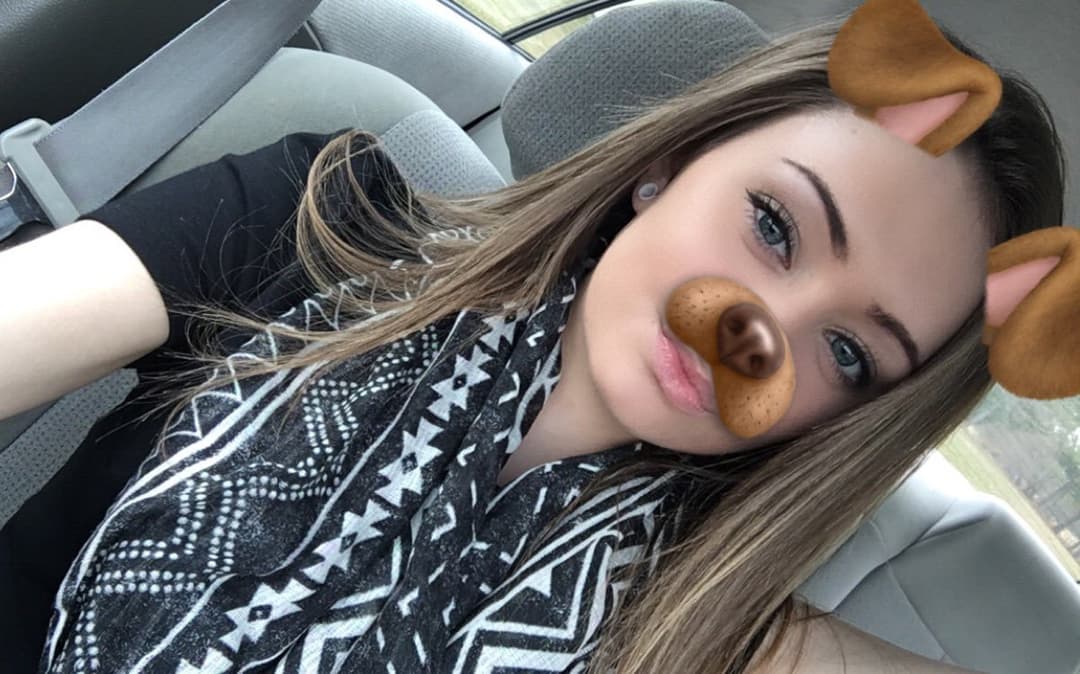 I fuck my sexy slut girlfriend Everytime I snort a line off her sexy ass little drug slut