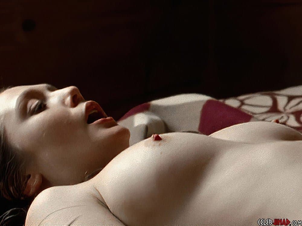 Elizabeth Olsen nude scene and pics in Old Boy ?? (4k)