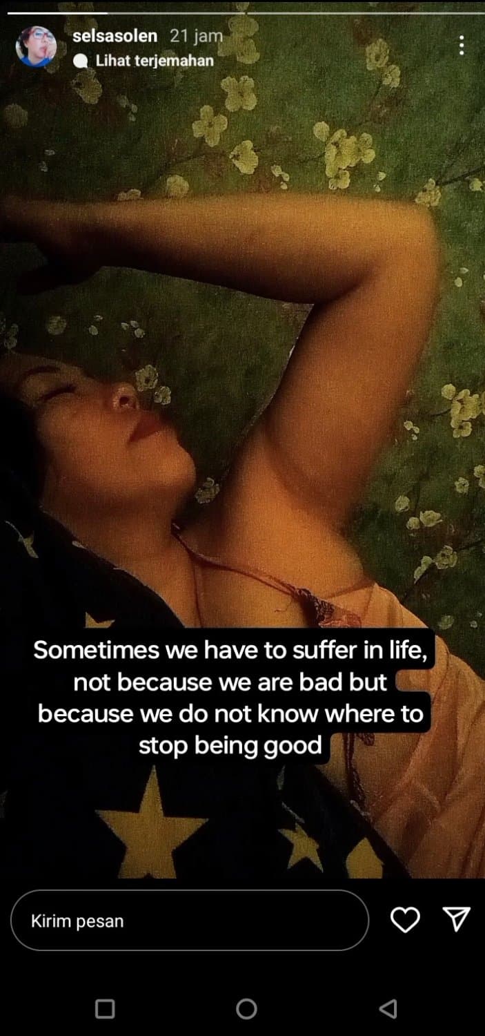 tante cantik milf colmek sambil nemenin crot di mango live enak hijab cantik tante selsa solen selen